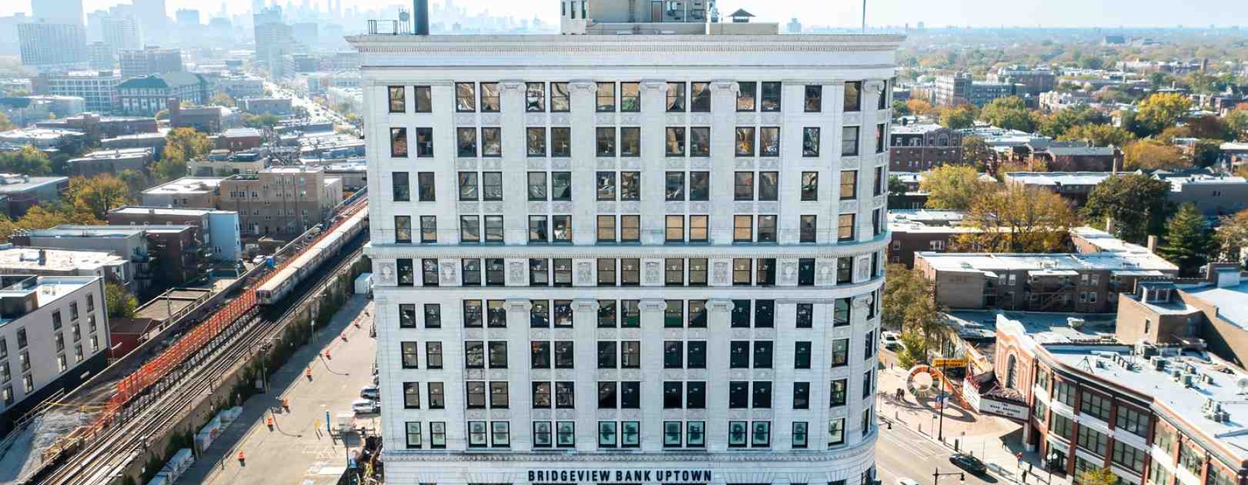 vintage chicago apartment building with classic architecture - vintage chicago apartments