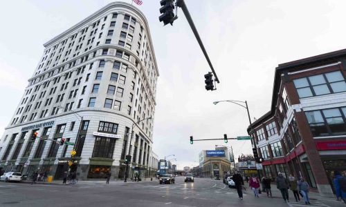 restaurants near Green Mill