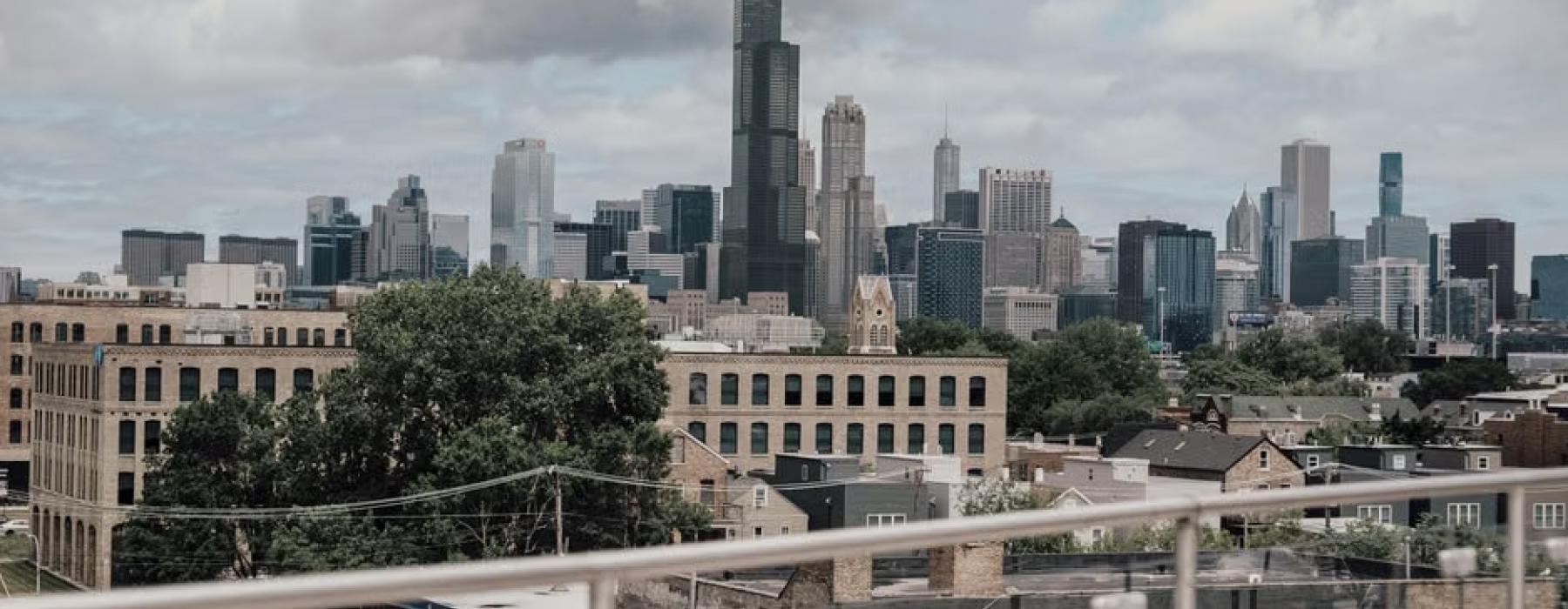 Chicago luxury apartment rooftop deck