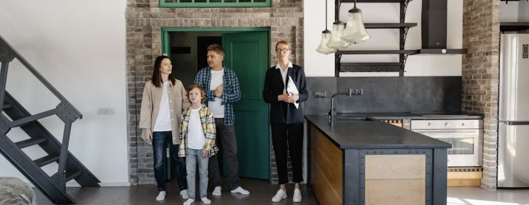 students touring apartment - affordable apartments for students