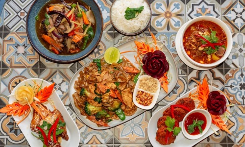 Vietnamese restaurant dishes